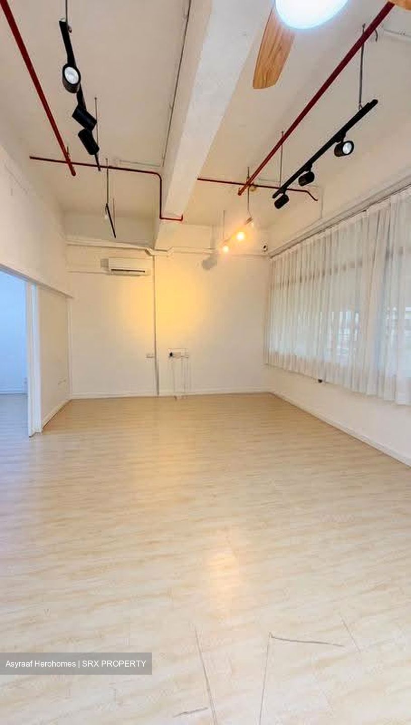 Kallang Place (D12), Factory #636298001